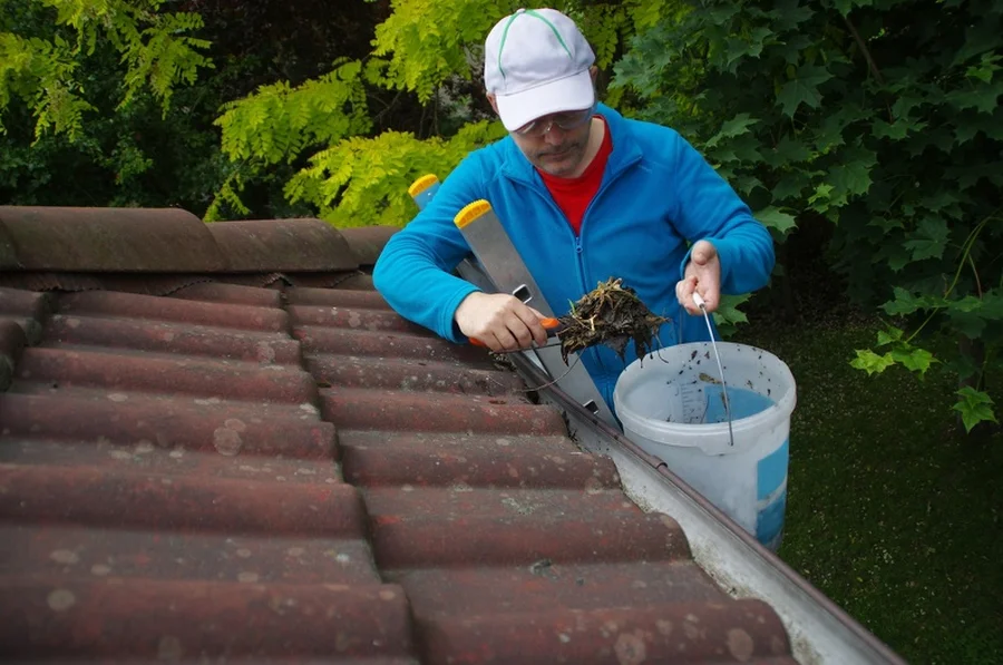 Premium Gutter Cleaning Beaumont, TX Premium Gutter Cleaning Beaumont, TX